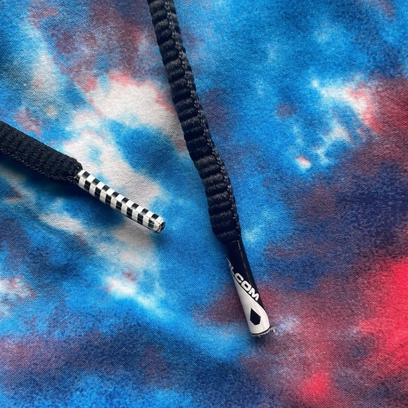 Volcom  Board Shorts, 26, Red, White and Blue - Picture 6 of 6